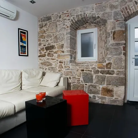 Marinac Center & Apartment Split