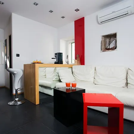 Marinac City Center & Apartment *